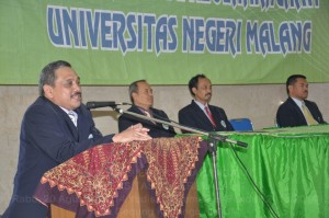 Yudisium Semester Genap Tahap II 2013-2014 FIK UM, 10-09-2014 005