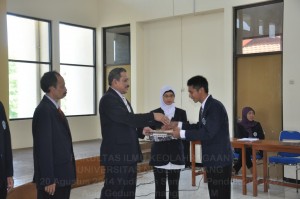 Yudisium Semester Genap Tahap II 2013-2014 FIK UM, 10-09-2014 083