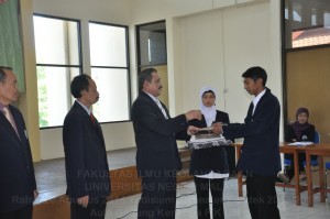 Yudisium Semester Genap Tahap II 2013-2014 FIK UM, 10-09-2014 087