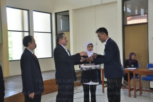 Yudisium Semester Genap Tahap II 2013-2014 FIK UM, 10-09-2014 090