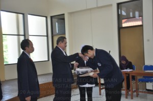 Yudisium Semester Genap Tahap II 2013-2014 FIK UM, 10-09-2014 096