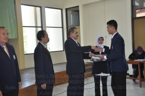 Yudisium Semester Genap Tahap II 2013-2014 FIK UM, 10-09-2014 113