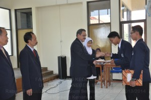 Yudisium Semester Genap Tahap II 2013-2014 FIK UM, 10-09-2014 124