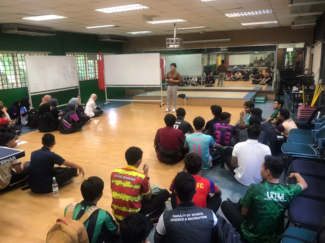 2 Mahasiswa FIK Mengikuti Program Outbound di Malaysia