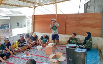 Upaya Pengendalian Vektor Lalat Melalui Sharing Session dan Pembuatan Flytrap