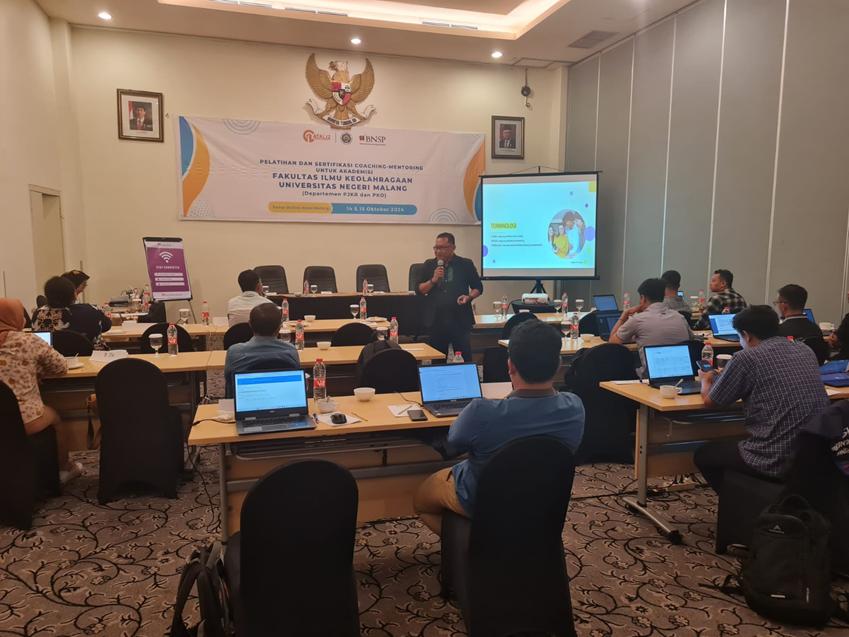 Sertifikasi Profesional Coaching & Mentoring untuk Akademisi: Meningkatkan Pembinaan Olahraga Berbasis Kompetensi