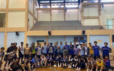 Kolaborasi Praktisi dan Akademisi dalam Mata Kuliah Publik Pembelajaran Bola Basket Prodi Pendidikan Jasmani Kesehatan dan Rekreasi Universitas Negeri Malang