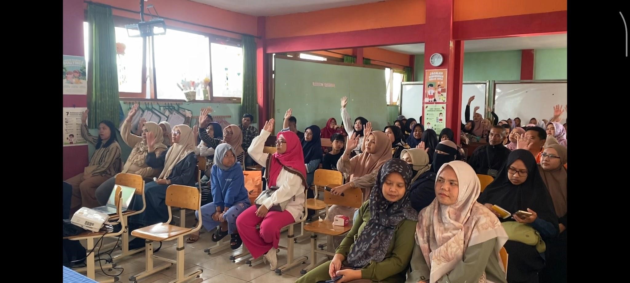 Tim Peneliti FIK UM Kaji Implementasi First-Aid Sexuality Education pada Orang Tua di Jawa Timur