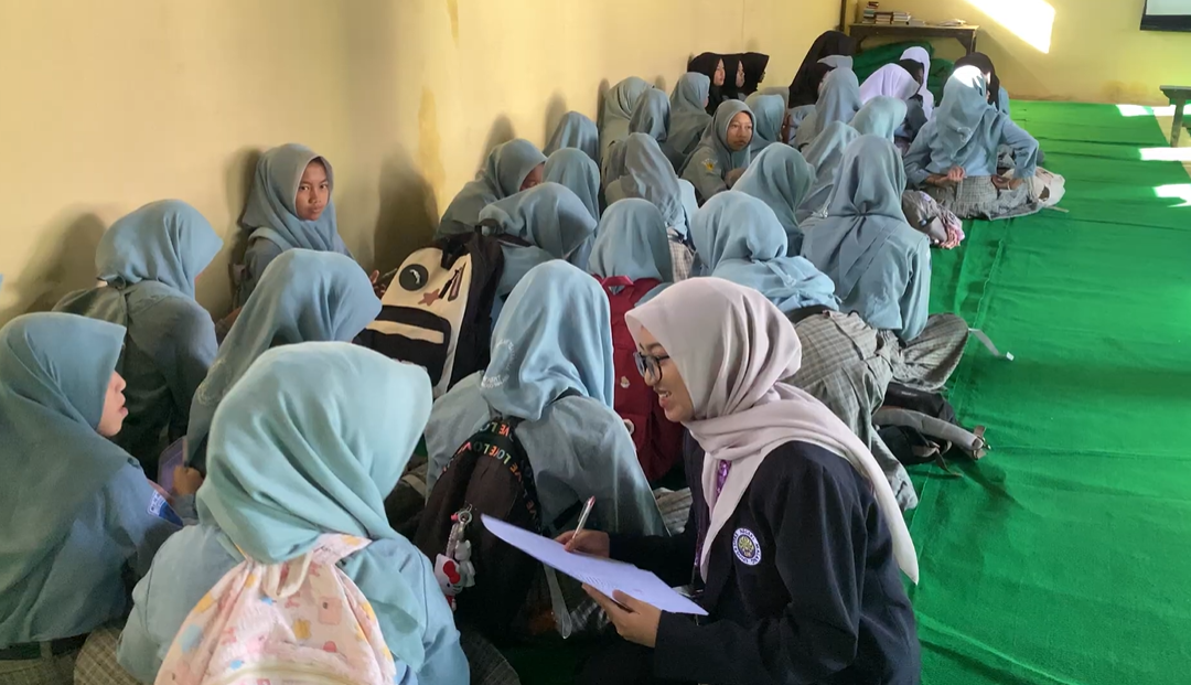 Mahasiswa UM-BBM Tematik Peduli Stunting Desa Bocek Gelar REBO BERAKSI untuk Mencegah Pernikahan Dini dan Mendukung Pencegahan Stunting pada Remaja